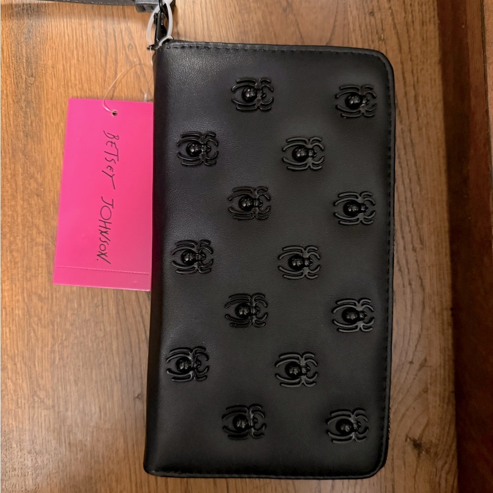 Betsey Johnson Spider Wristlet Wallet - Picture 3 of 5